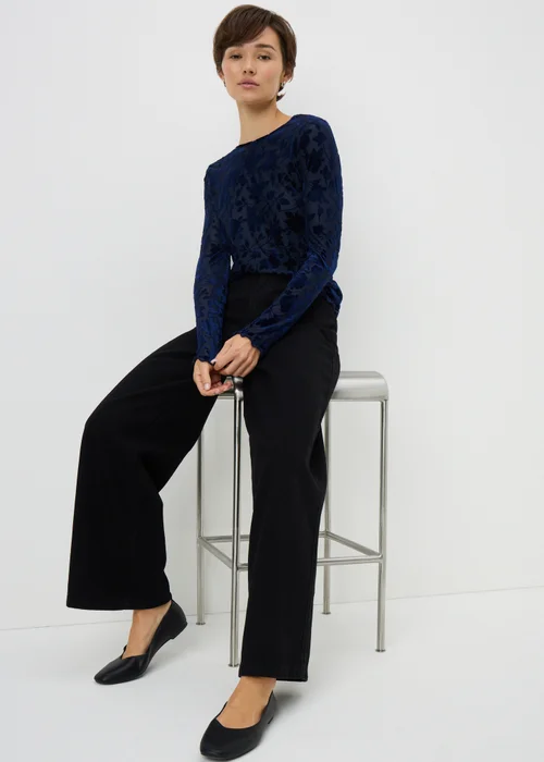 Blue Floral Fitted Top - 8 Image 1