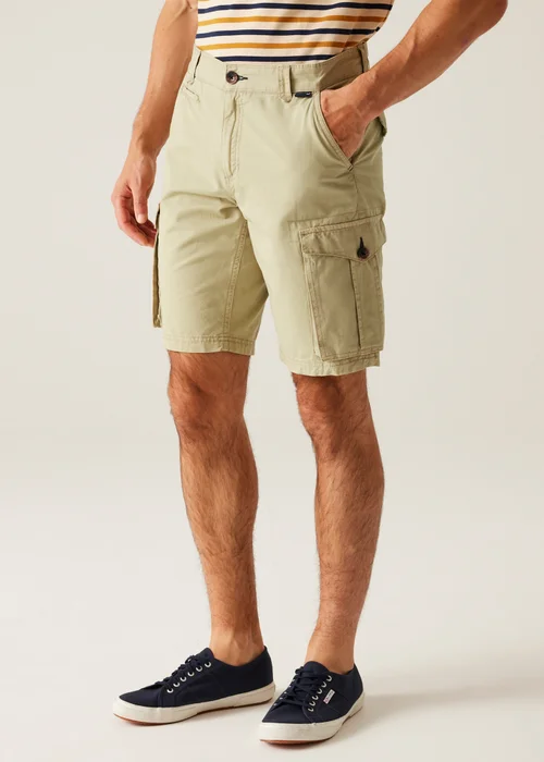 Regatta Ecru Shorebay II Multi-Pocket Shorts - 42 W Image 1