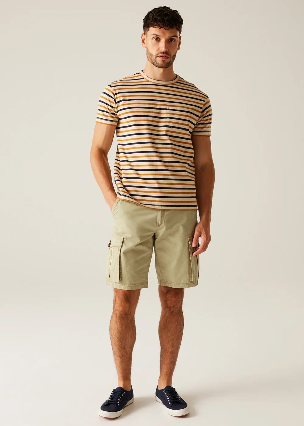Regatta Ecru Shorebay II Multi-Pocket Shorts - 42 W Image 3