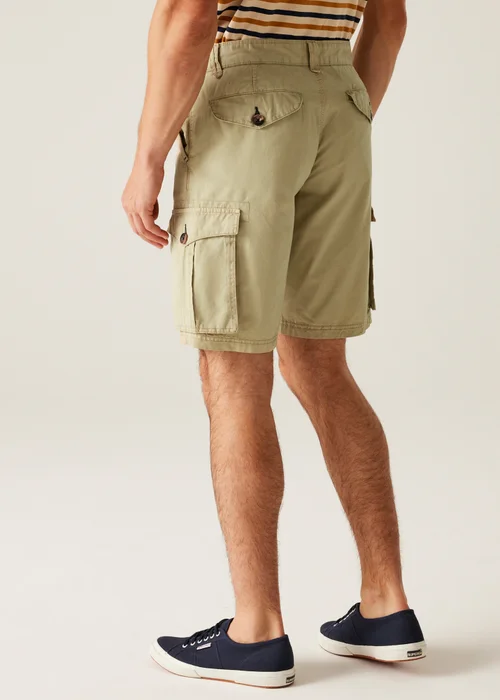 Regatta Ecru Shorebay II Multi-Pocket Shorts - 42 W Image 2