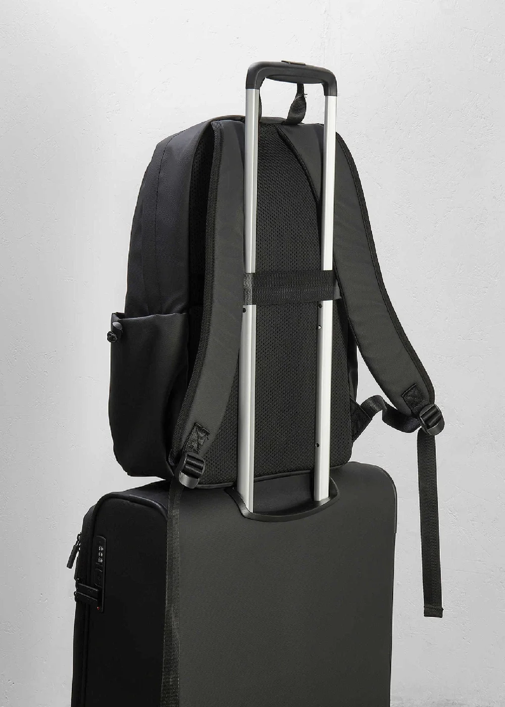 Rock Harper Black Backpack - Cabin Image 5