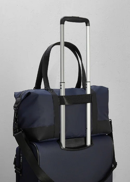 Rock Harper Navy Holdall - Cabin Image 6