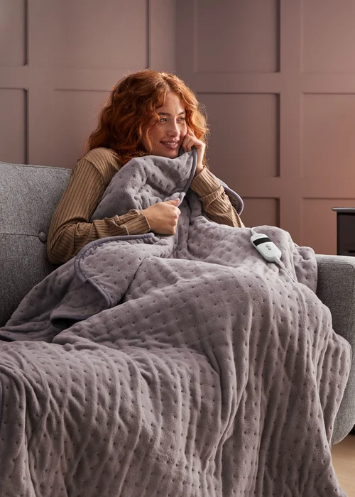 Silentnight Grey Heated Fleece Throw Image 2