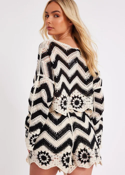 Quiz Black Crochet Scalloped Top - S/M Image 2