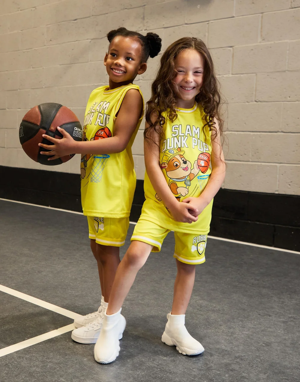 Vanilla Underground Paw Patrol Rubble Kids Yellow Basketball Set (2-7 Years) - Age 6-7 Years Image 2