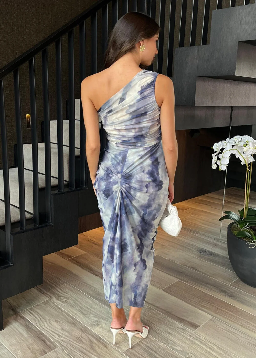 AX Paris Blue Watercolour Print One Shoulder Knot Skirt Mesh Midi Dress - 8 Image 5