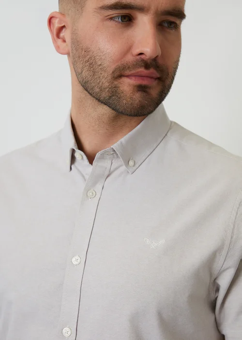 Threadbare Stone Oxford Cotton Slim Fit Short Sleeve Shirt - Small Image 3
