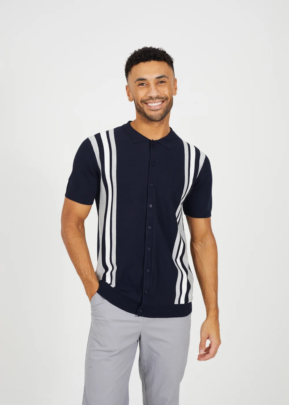 Brave Soul Navy Knitted Short Sleeve Shirt - S Image 1