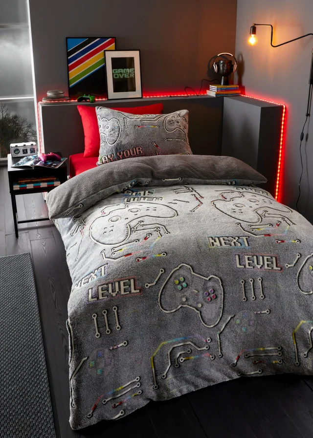 Catherine Lansfield Game Over Glow in the Black Fleece Duvet Cover Set
