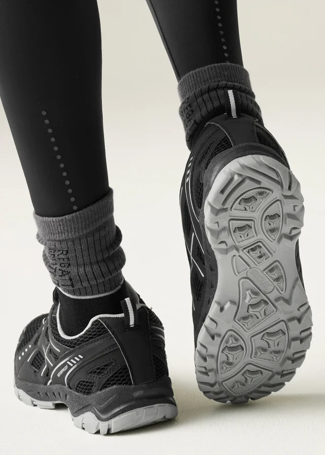 Regatta Black Vendeavour Waterproof with Isotex Technology Shoes