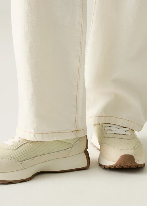 Regatta Warm Cream Marine Heritage Breathable Trainers - 6.5 Image 3