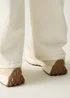 Regatta Warm Cream Marine Heritage Breathable Trainers - 6.5 Image 2