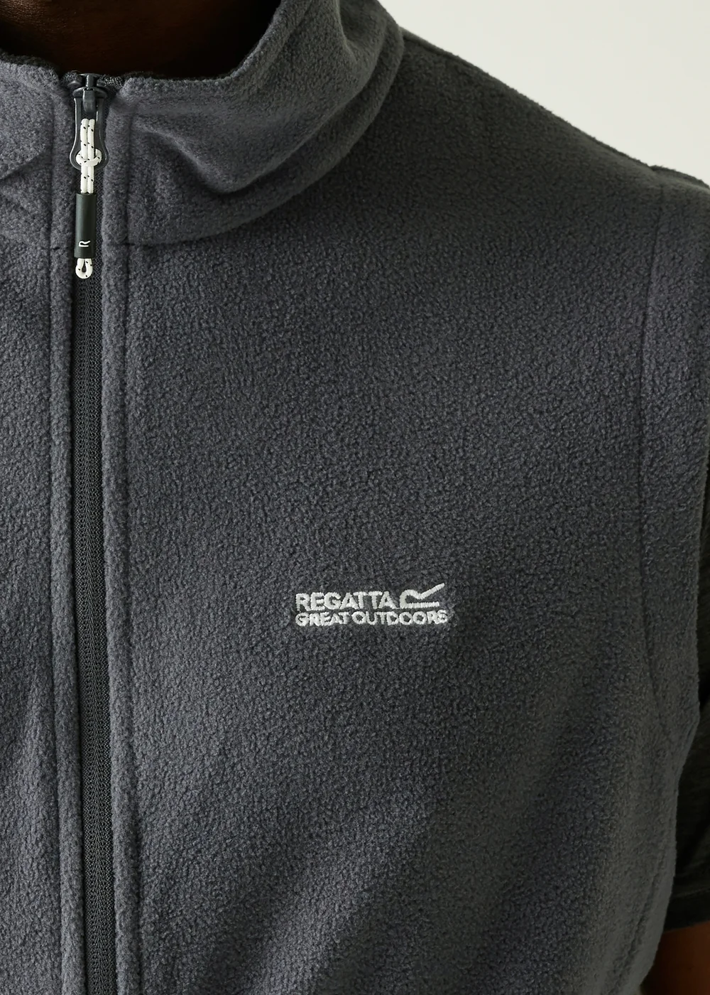 Regatta Iron Tobias II Anti Pill Symmetry Bodywarmer - Small Image 4