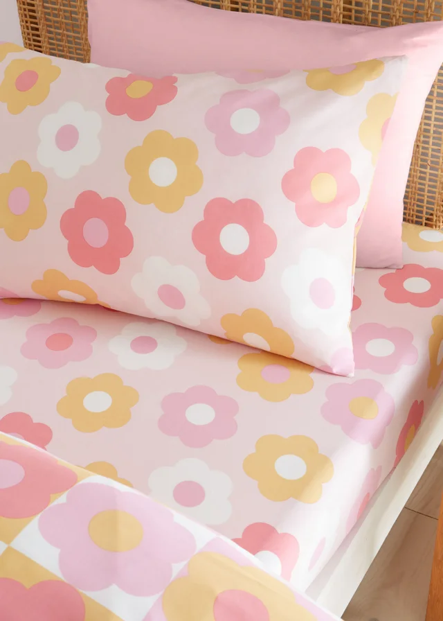 Catherine Lansfield Retro Daisy Pink Yellow Fitted Sheet