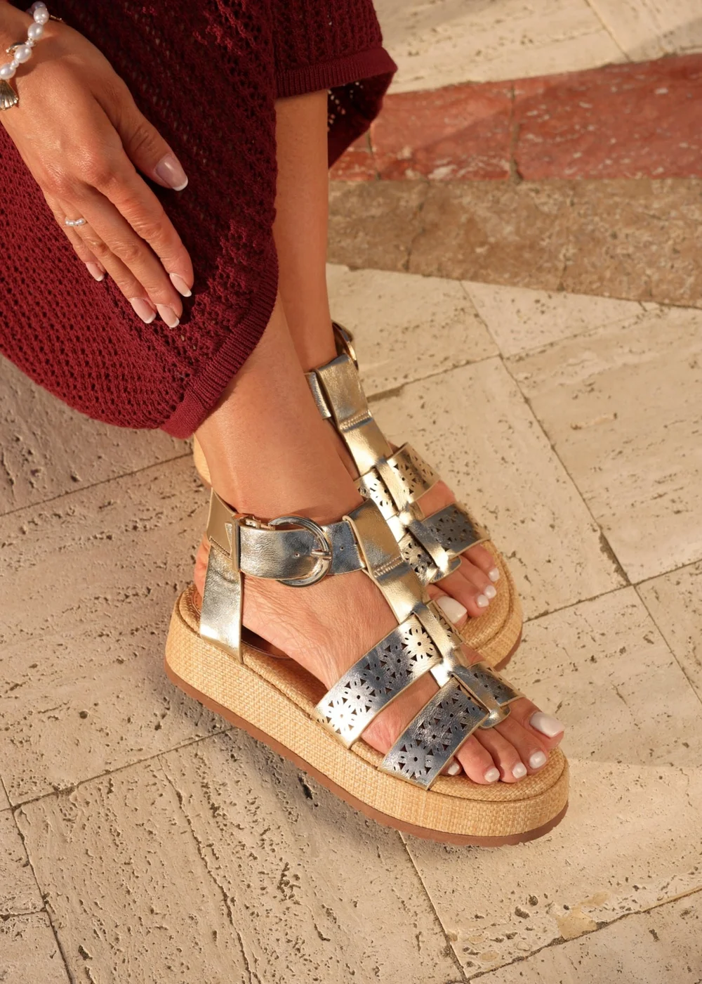 Linzi Sunkissed Gold Gladiator Flatform Sandals - Size 5 Image 5