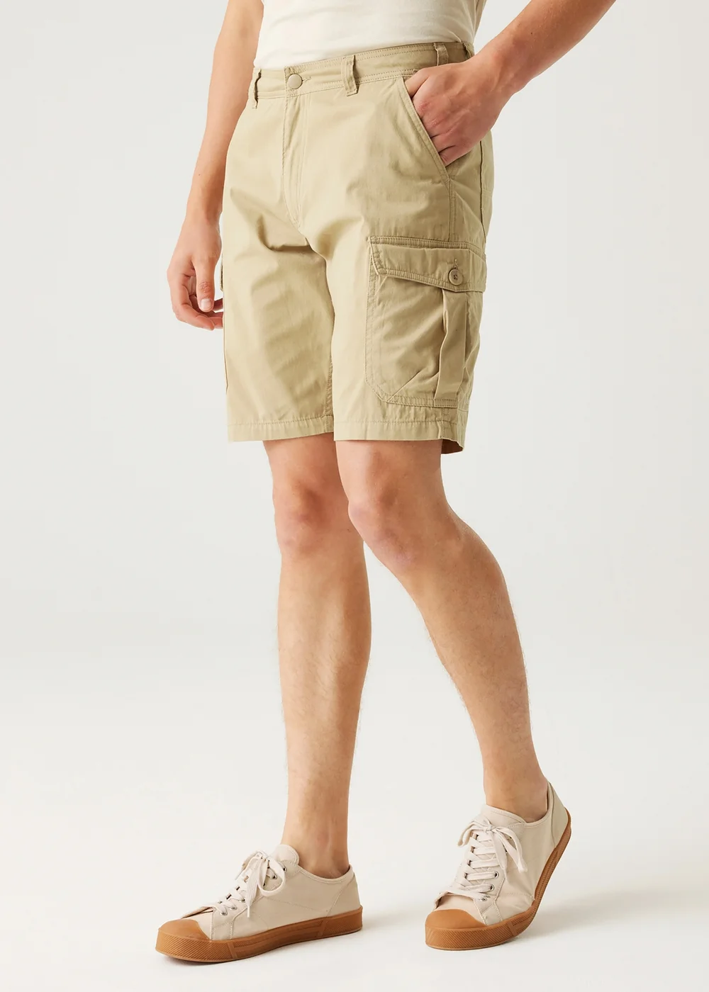 Regatta Cappucino Ruwan Multi Pocket Shorts - 30 waist Image 1
