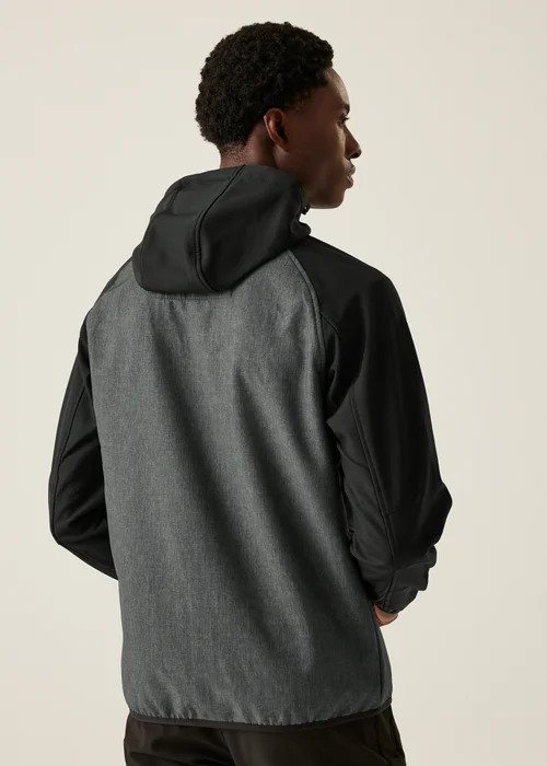 Regatta Black/Grey Arec III Water Repellent Softshell Jacket - L Image 2