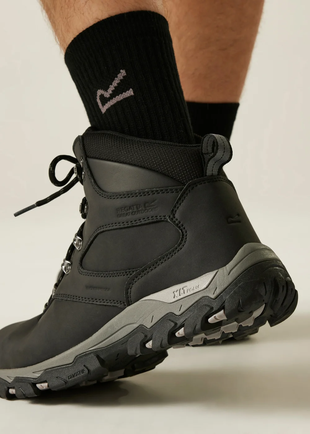 Regatta Black Holcombe Classic Waterproof Breathable Isotex Walking Boots - 6.5 Image 3