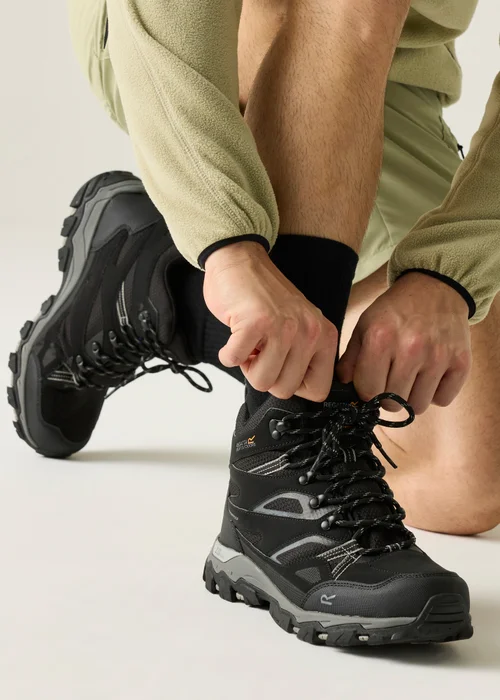 Regatta Black Granit Holcombe III Waterproof Breathable Isotex Walking Boots - 6 Image 4