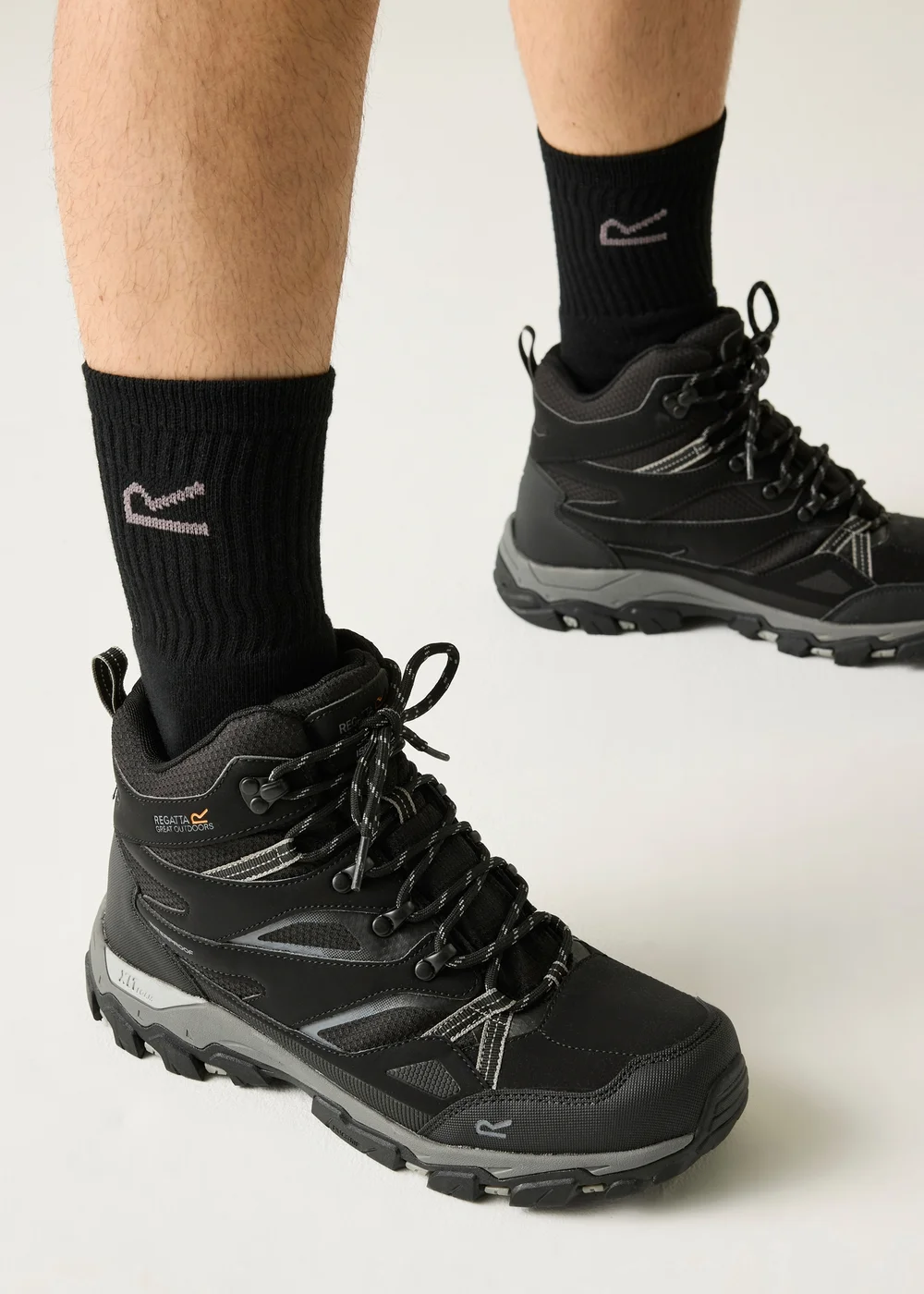 Regatta Black Granit Holcombe III Waterproof Breathable Isotex Walking Boots - 6 Image 2