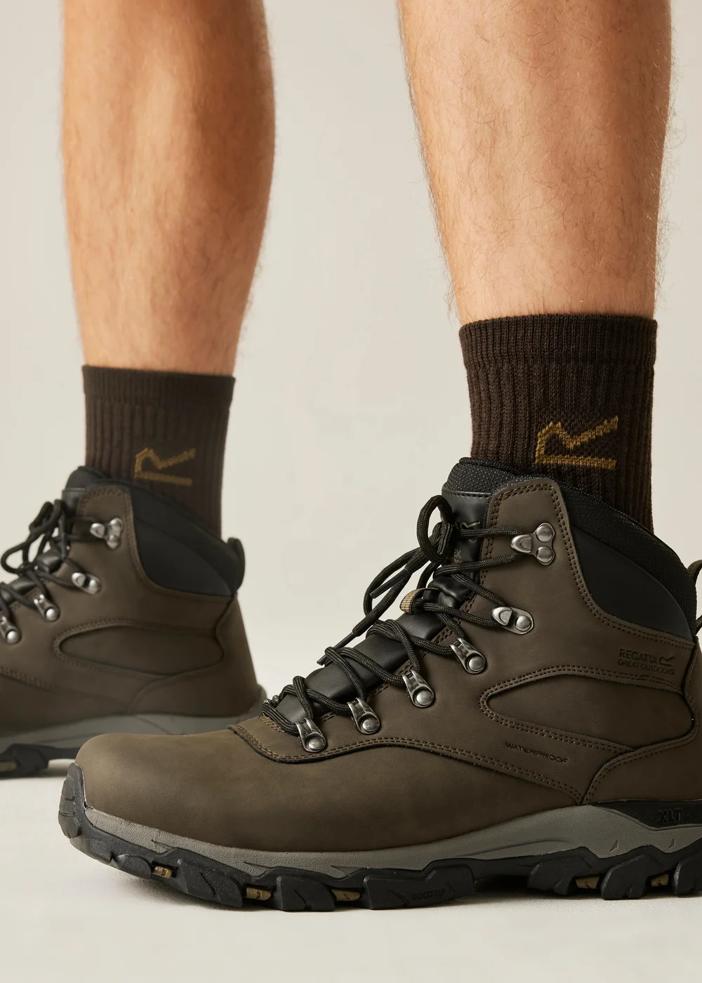 Regatta Peat Holcombe Classic Waterproof Breathable Isotex Walking Boots - 6 Image 4