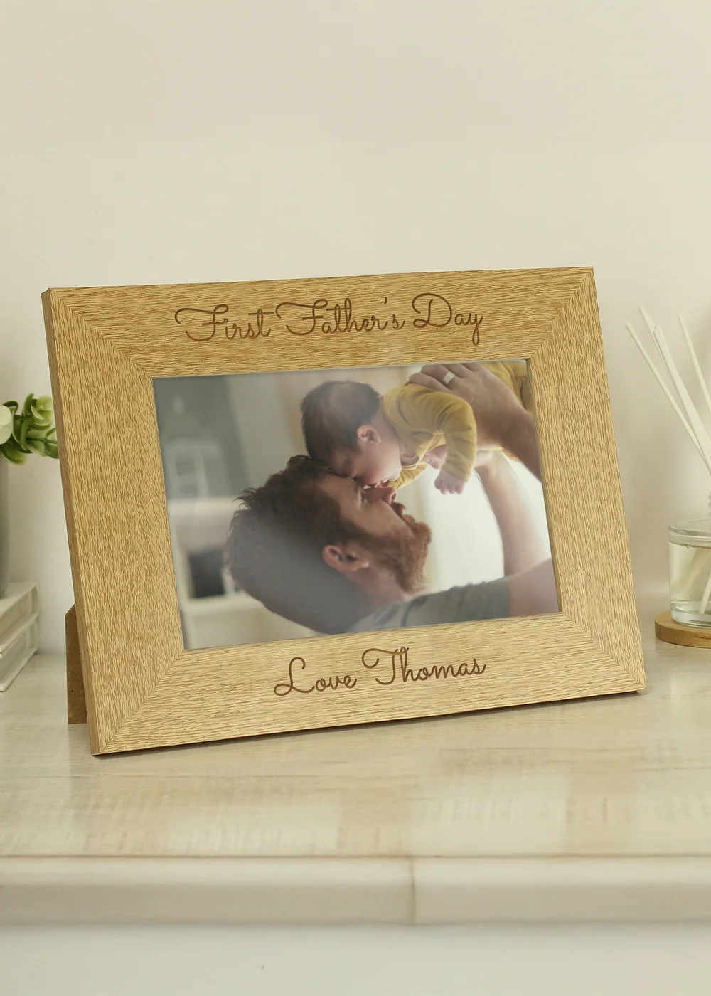 Personalised Memento Company Brown 6x4 Wooden Photo Frame - One Size Image 1