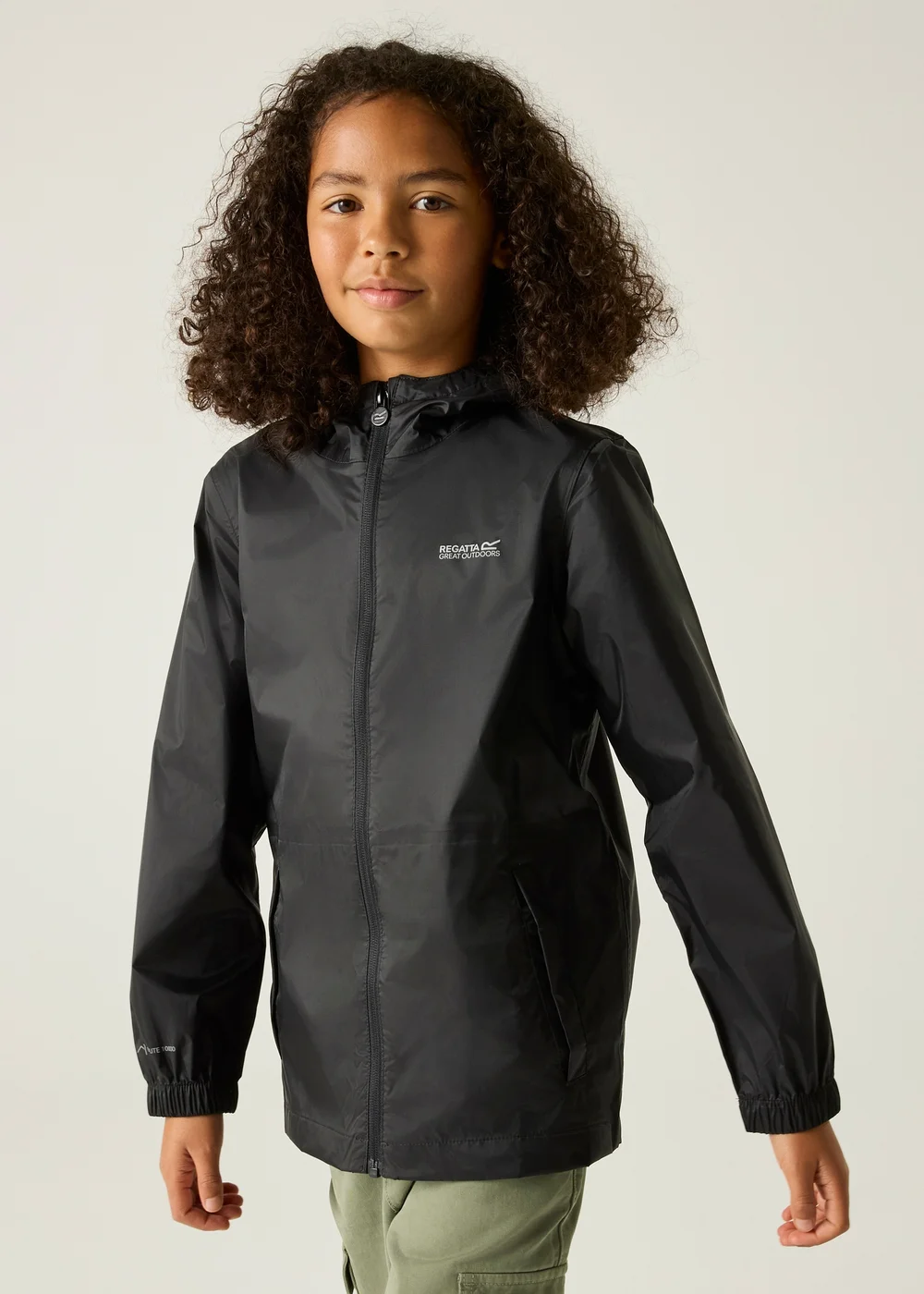 Regatta Black Kids Pack-It III Waterproof Breathable Isolite Jacket (3-16 Years) - 3-4 Yrs Image 1