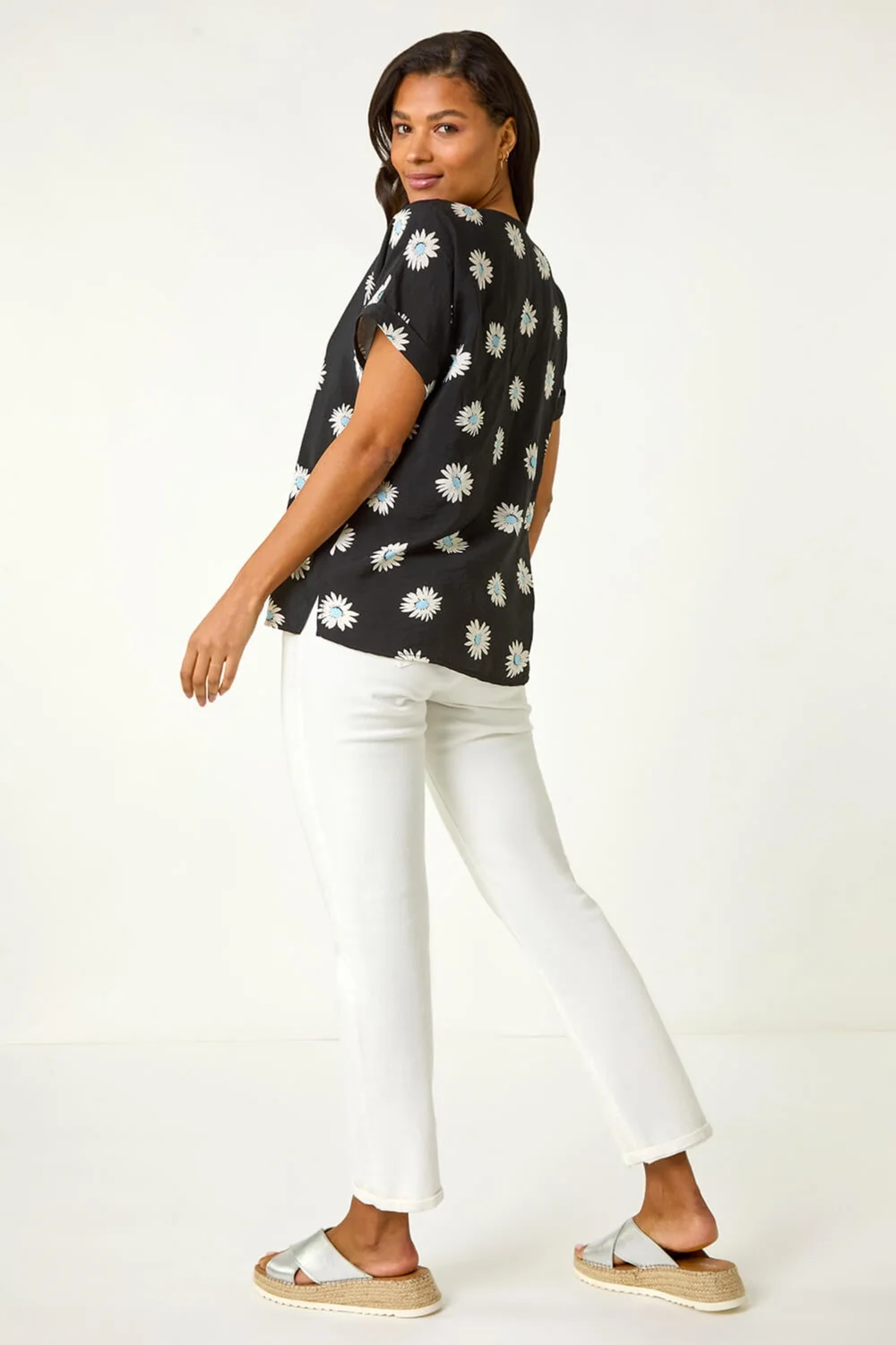 Roman Black Daisy Print Pleat Front Top - 12 Image 4