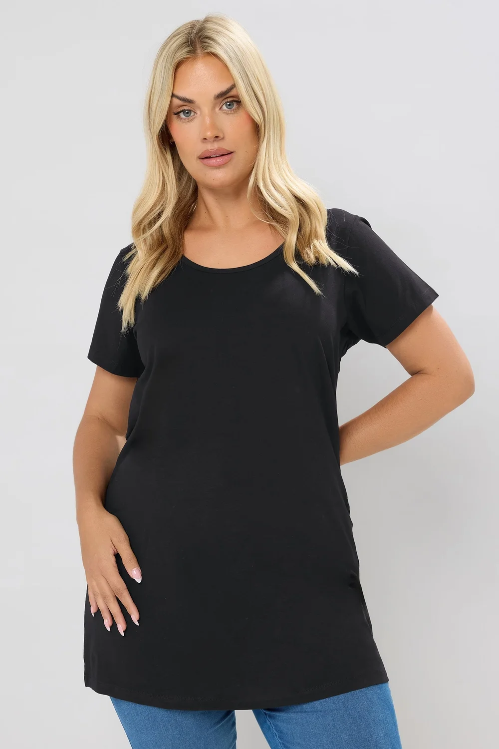 Yours Curve 2 Pack Black & White Longline T Shirts - 38-40 Image 2