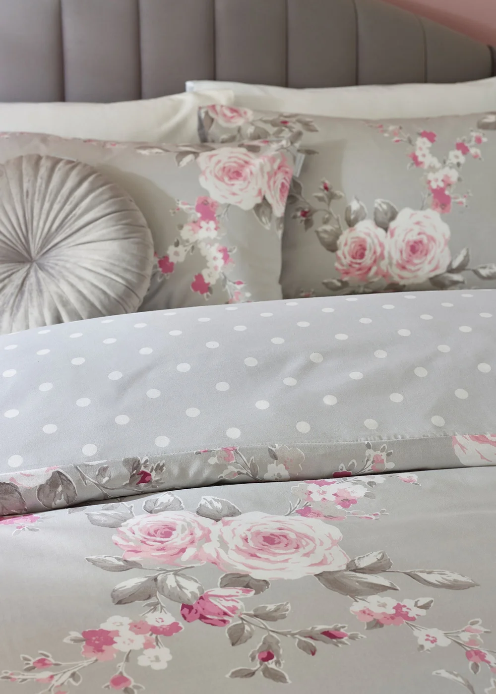 Catherine Lansfield Canterbury Floral Reversible Duvet Cover Set Grey - Single Image 4