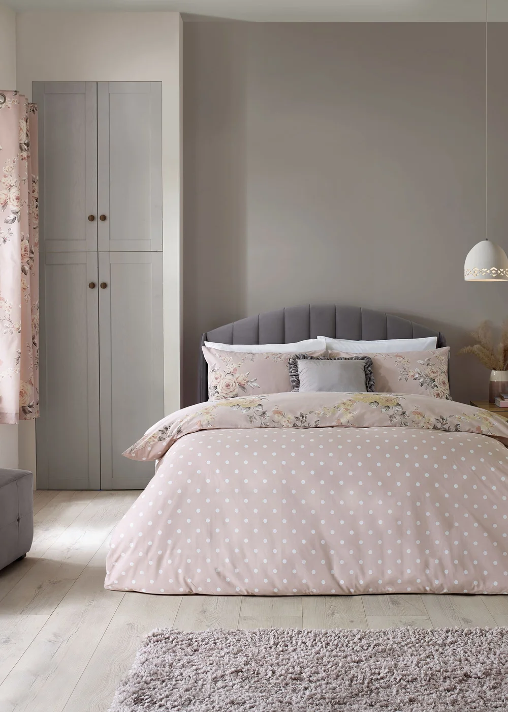 Catherine Lansfield Canterbury Floral Reversible Duvet Cover Set Blush Pink - Single Image 2