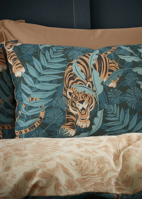 Catherine Lansfield Tropic Tiger Leaf Reversible Duvet Cover Set Green - Single Image 3