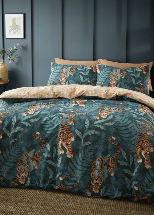 Catherine Lansfield Tropic Tiger Leaf Reversible Duvet Cover Set Green - Single Image 1