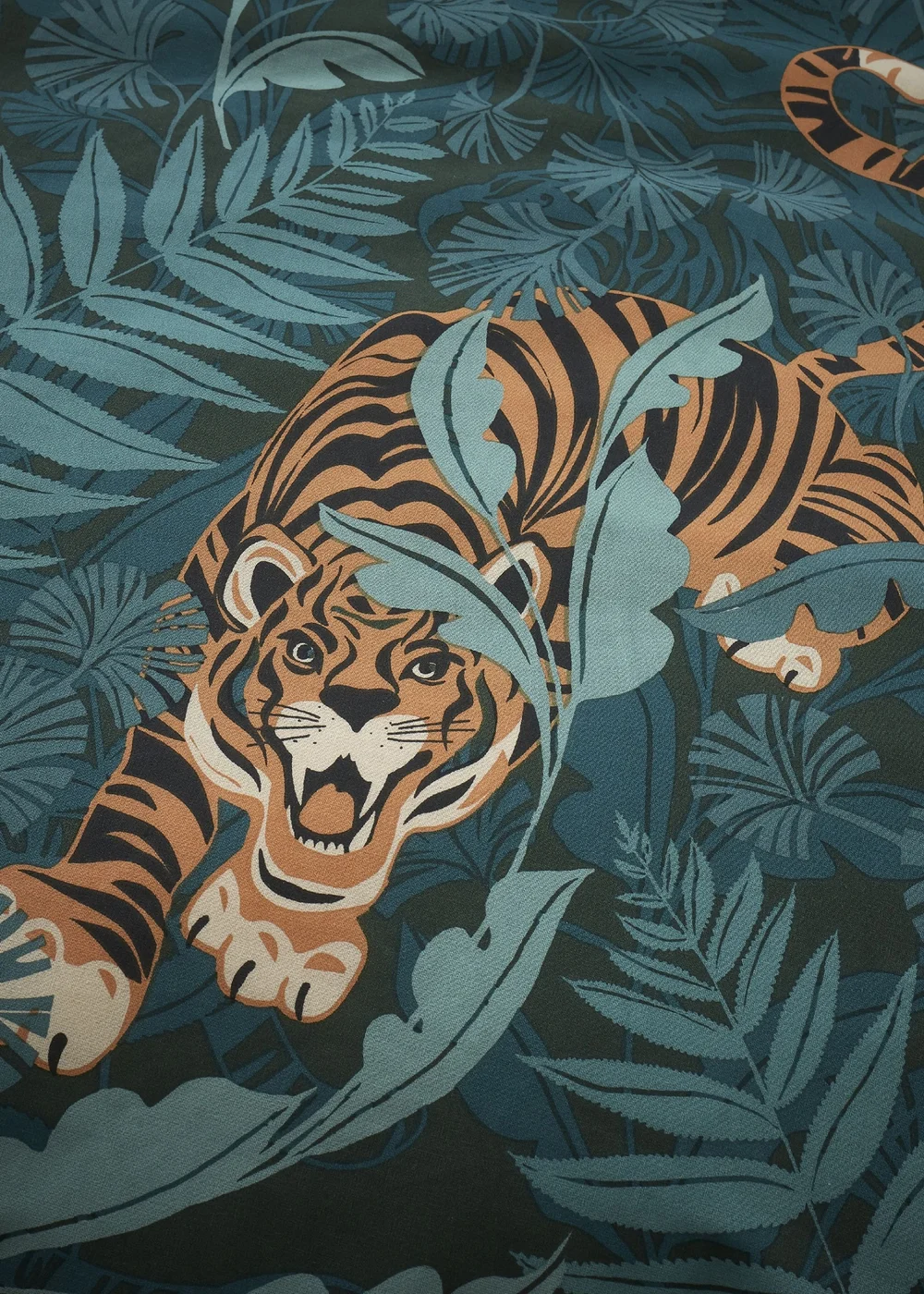 Catherine Lansfield Tropic Tiger Leaf Reversible Duvet Cover Set Green - Single Image 4