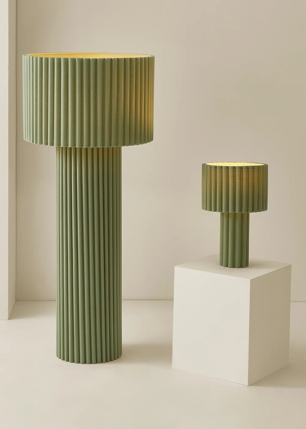 ValueLights Lenny Drum Lamp Shade Colour Drench Ribbed Fabric Midi Floor Lamp - One Size Image 3