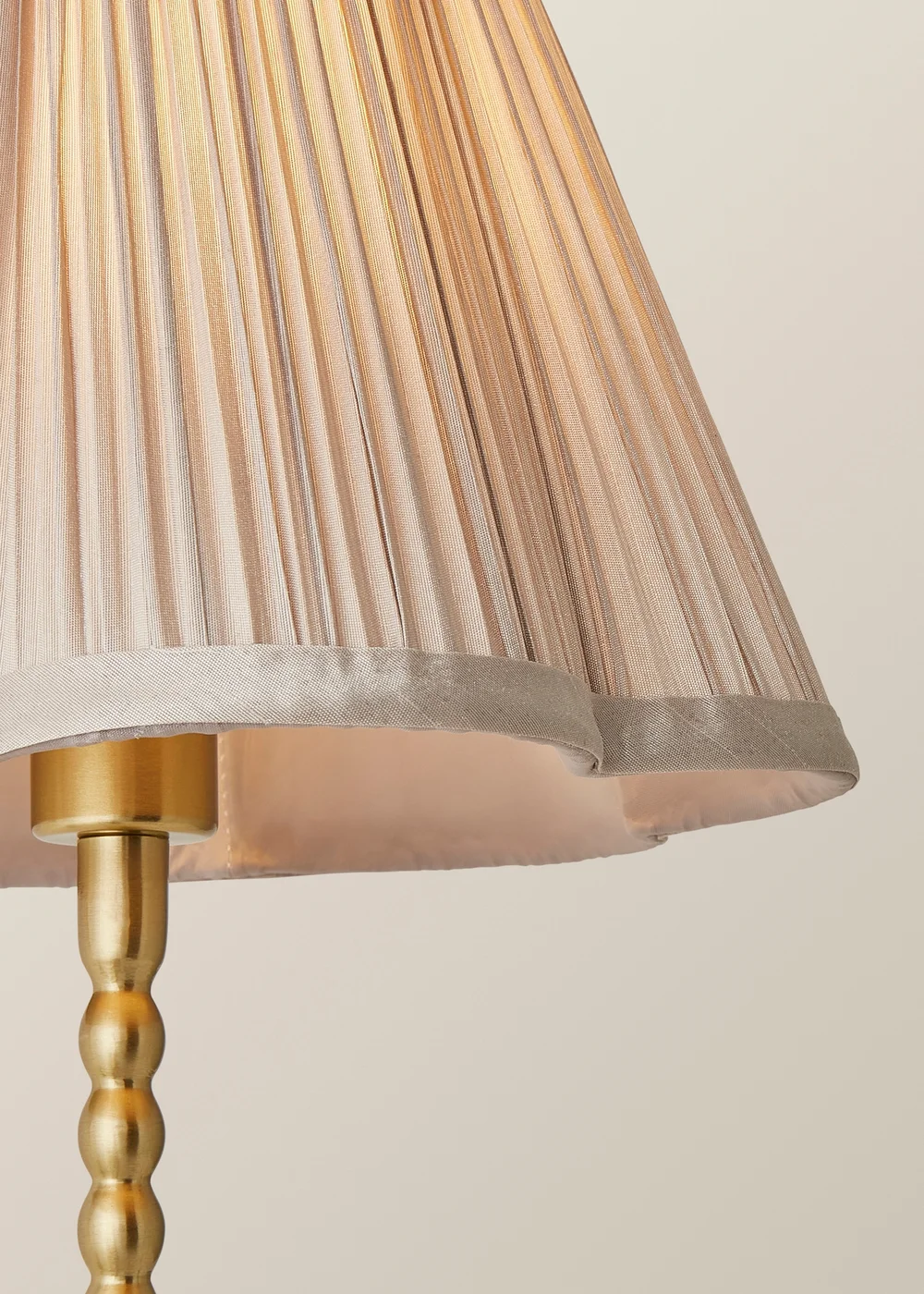 ValueLights Maeve Light Grey Pleated Faux Silk Scallop Shade Bobbin Table Lamp - One Size Image 4