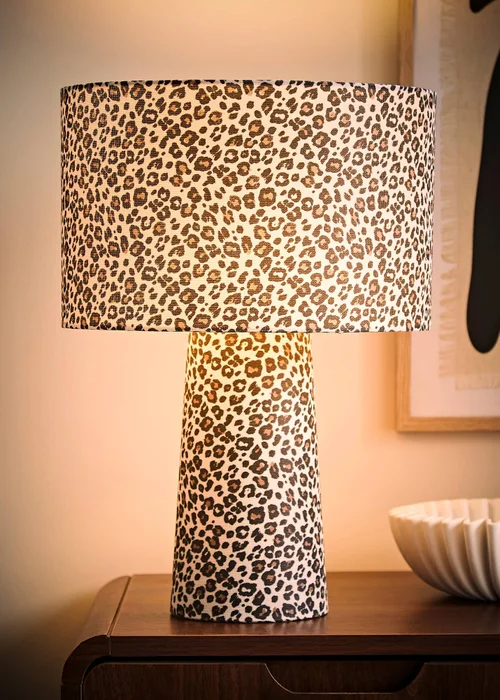 ValueLights Bertie Leopard Print Full Fabric Table Lamp - One Size Image 3