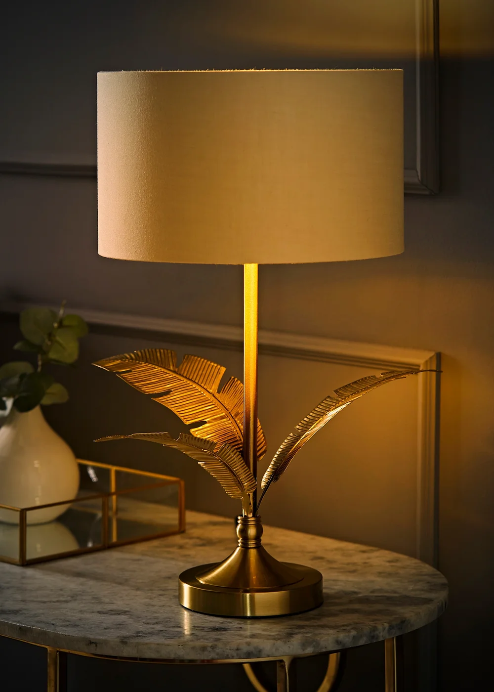 ValueLights Christina Natural with Metallic Gold Drum Shade Gold Palm Leaf Table Lamp - One Size Image 2