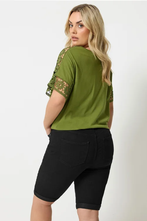 Yours Curve Black Turn Up Denim Shorts - 18 Image 3
