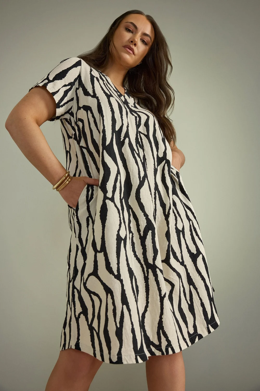 Evans Curve Natural Brown Abstract Print Premium Linen Dress - 20 Evans Curve Natural Brown Abstract Print Premium Linen Dress - 20