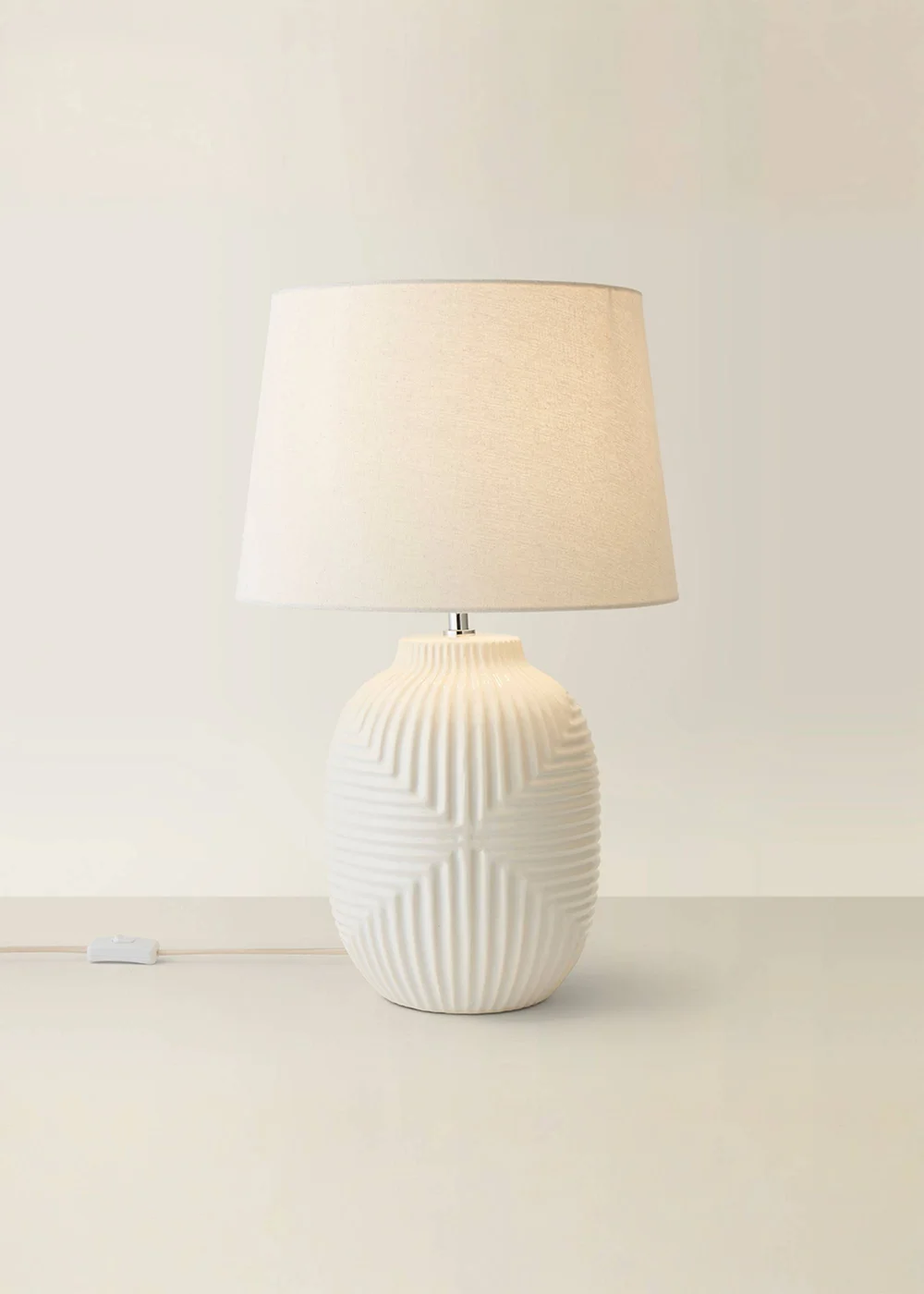 ValueLights Harrison White Ribbed Large Table Lamp - One Size Image 3