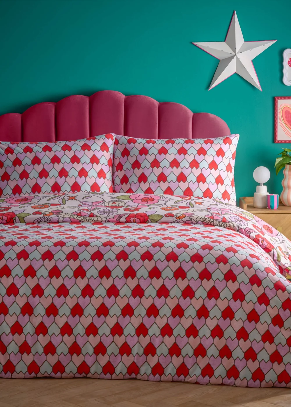 furn. Glasshearts Printed Pink Duvet Cover Set - Single Image 2