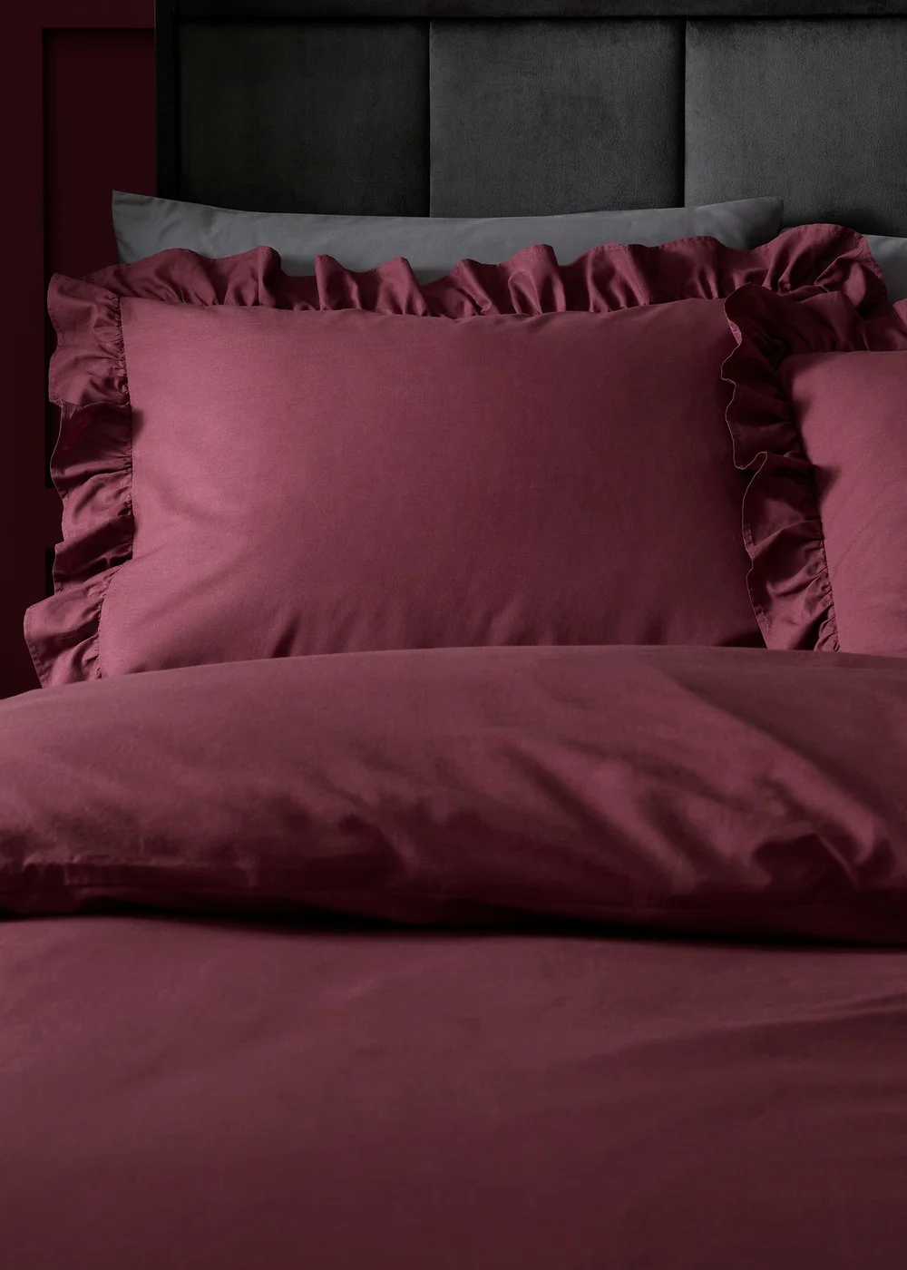 Appletree Cassia Frill Berry Duvet Cover Set - Single Image 2
