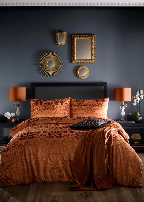 Laurence Llewelyn-Bowen Firenza Velvet Spice Duvet Cover Set - Double Image 4