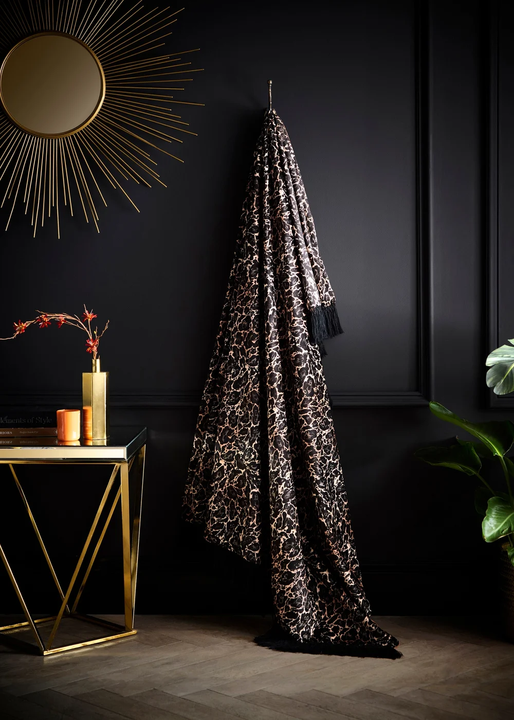 Laurence Llewelyn-Bowen Josephine Velvet Gold Throw - 130 x 180cm Image 1