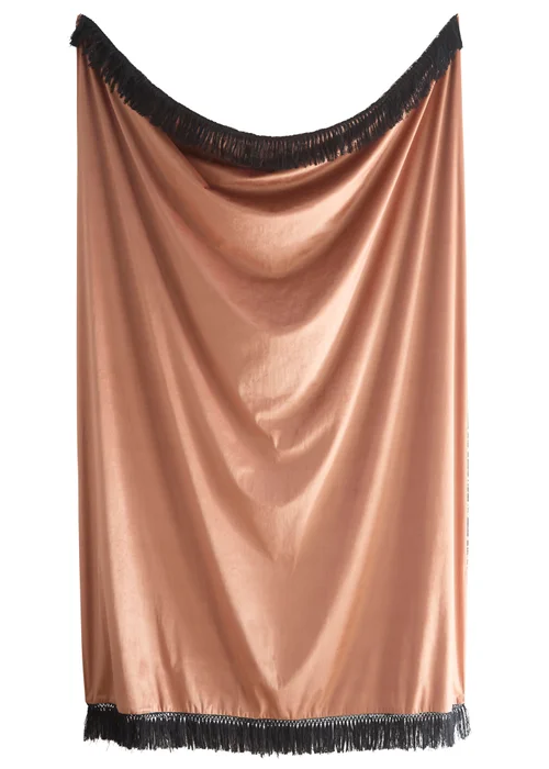 Laurence Llewelyn-Bowen Josephine Velvet Gold Throw - 130 x 180cm Image 3