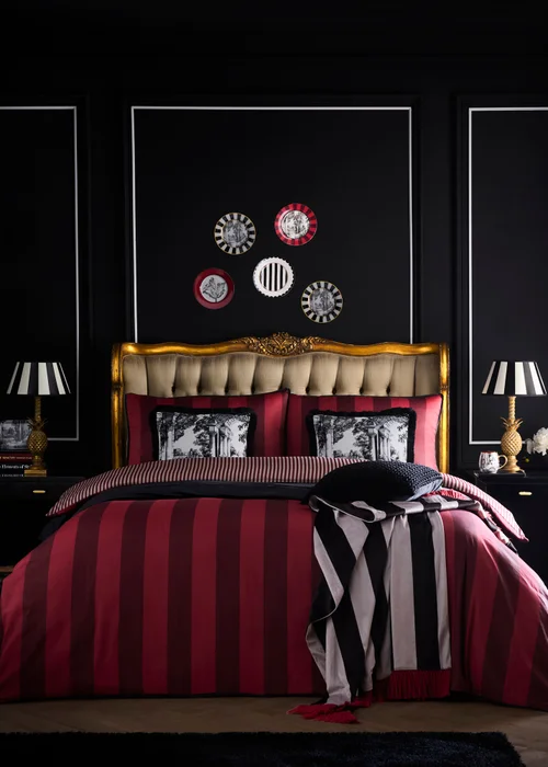 Laurence Llewelyn-Bowen Festivo Stripe Velvet Black Throw - 130 x 180cm Image 5