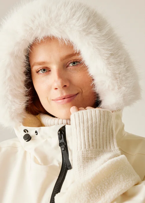 Regatta White Changing Robe - S/M Image 6