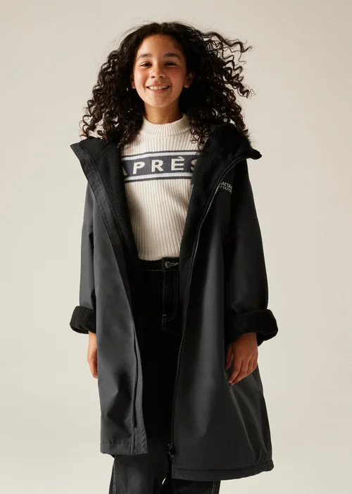 Regatta Slate Kids' Changing Robe - 3-5 Yrs Image 1