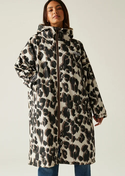 Regatta Ecru Adult Waterproof Changing Waterproof Robe - XS-S Image 6